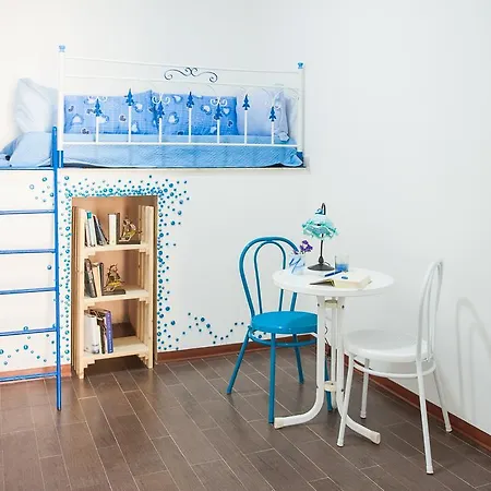Blue Daire *