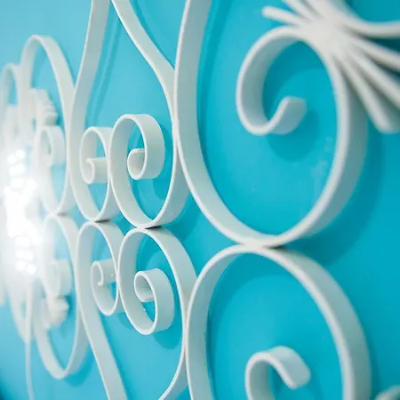 Blue Daire *